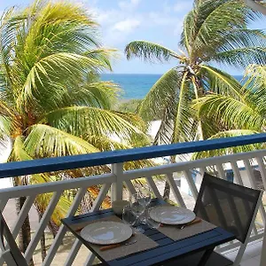 L'escale - Vue Avec Cuve Saint-Francois (Grande-Terre)